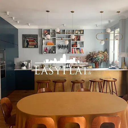 Elegant 4 Bedroom Located In 17, By Easyflat Appartement Parijs